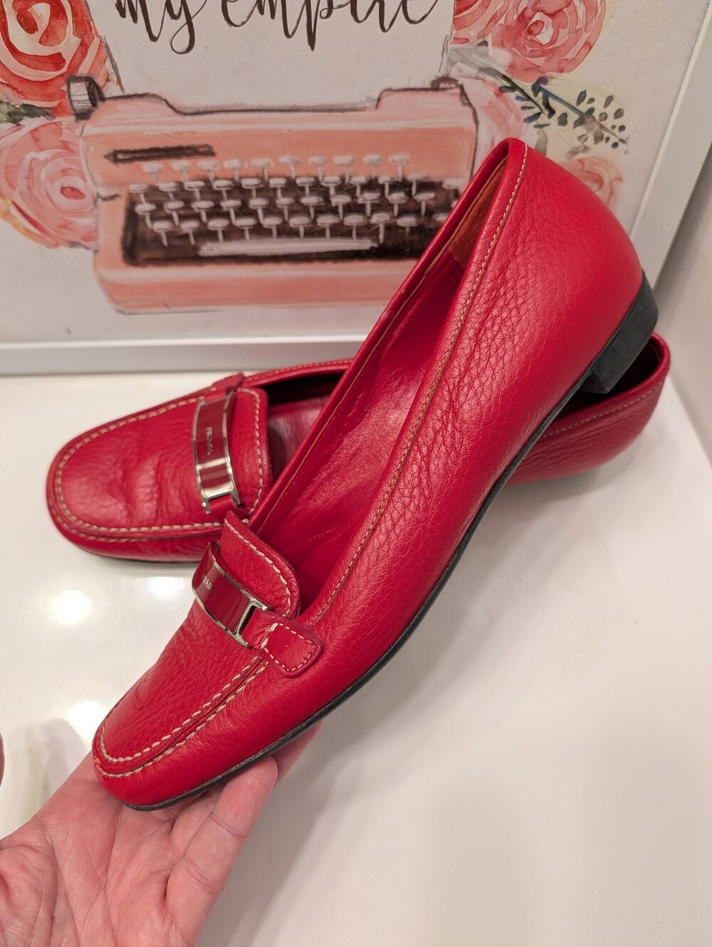 ❤️ Vintage Prada Pebble Leather Slip On Loafers with Metal Logo Bar, 🍒 Red 38.5 - Picture 10 of 16